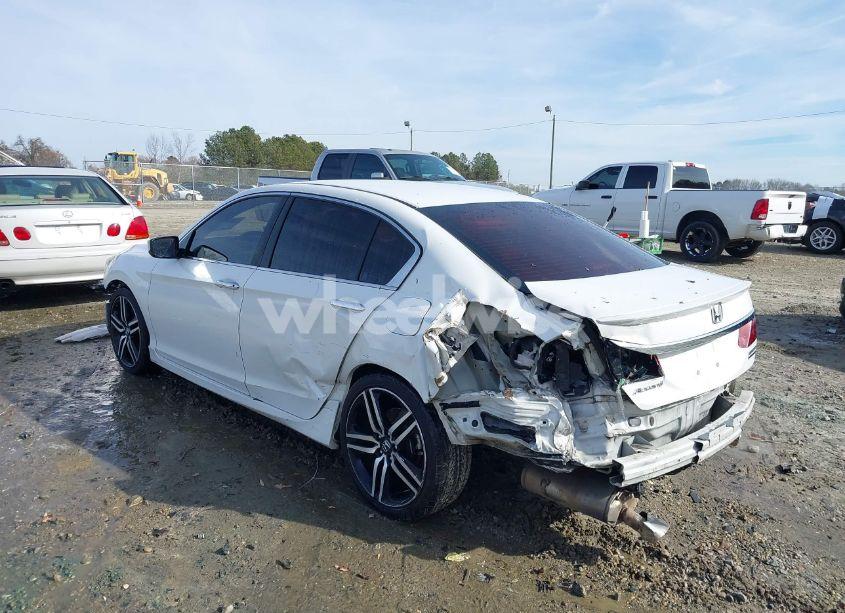 Photo 3 of 2017 Honda Accord SPORT SE (VIN 1HGCR2F19HA125603)