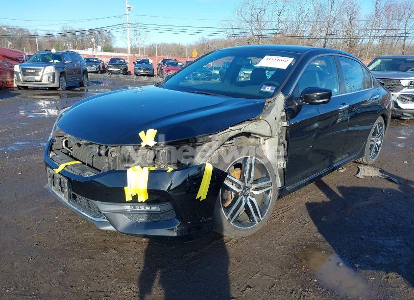 Photo 2 of 2017 Honda Accord SPORT SE (VIN 1HGCR2F19HA180407)