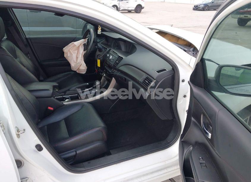 Photo 5 of 2017 Honda Accord SPORT SE (VIN 1HGCR2F19HA203247)