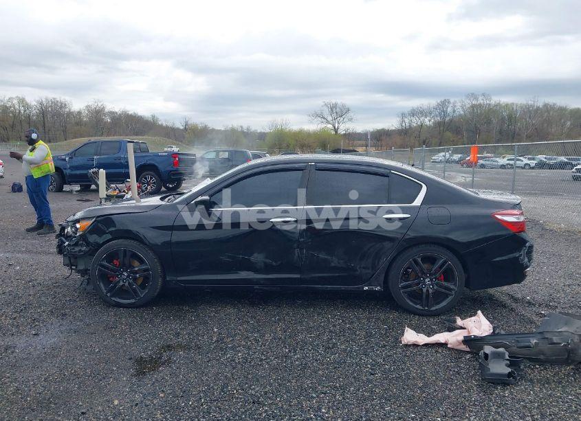 Photo 14 of 2017 Honda Accord SPORT SE (VIN 1HGCR2F19HA296559)