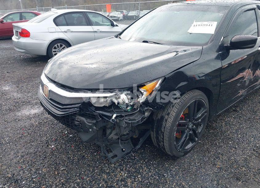 Photo 6 of 2017 Honda Accord SPORT SE (VIN 1HGCR2F19HA296559)