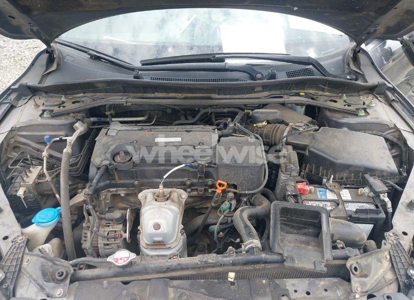 Photo 10 of 2017 Honda Accord SPORT SE (VIN 1HGCR2F1XHA075066)