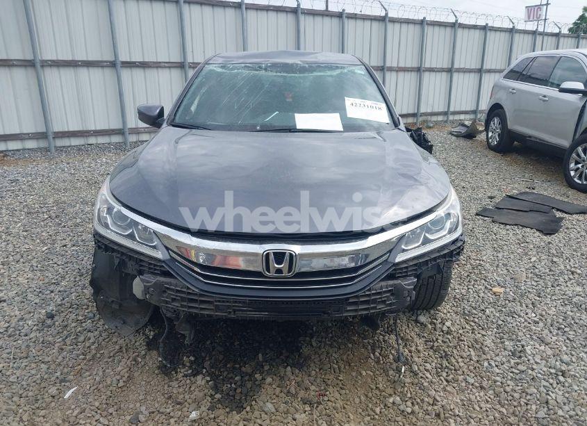 Photo 13 of 2017 Honda Accord SPORT SE (VIN 1HGCR2F1XHA075066)