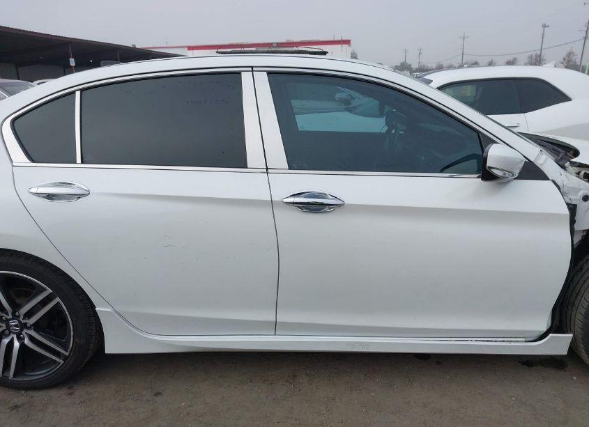 Photo 14 of 2017 Honda Accord SPORT SE (VIN 1HGCR2F1XHA076847)