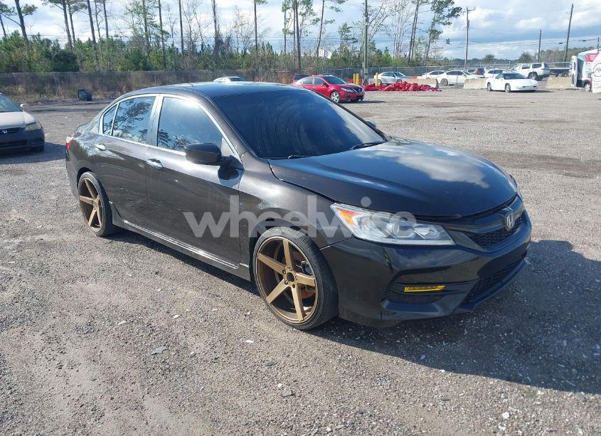 2017 Honda Accord SPORT SE (VIN 1HGCR2F1XHA145326) main photo