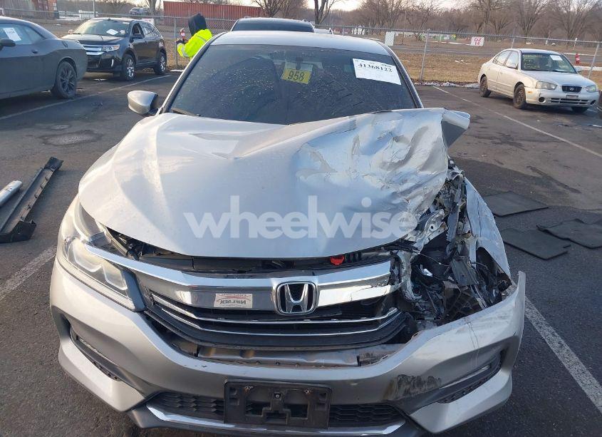 Photo 12 of 2017 Honda Accord SPORT SE (VIN 1HGCR2F1XHA237259)