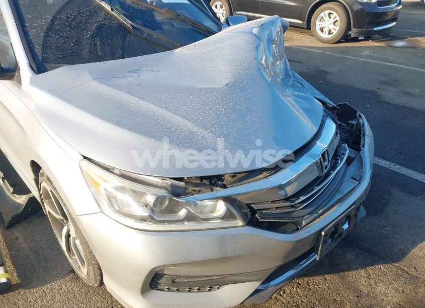 Photo 6 of 2017 Honda Accord SPORT SE (VIN 1HGCR2F1XHA237259)