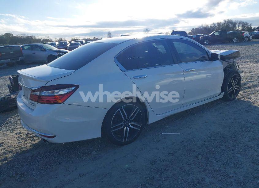 Photo 4 of 2017 Honda Accord SPORT SE (VIN 1HGCR2F1XHA300134)