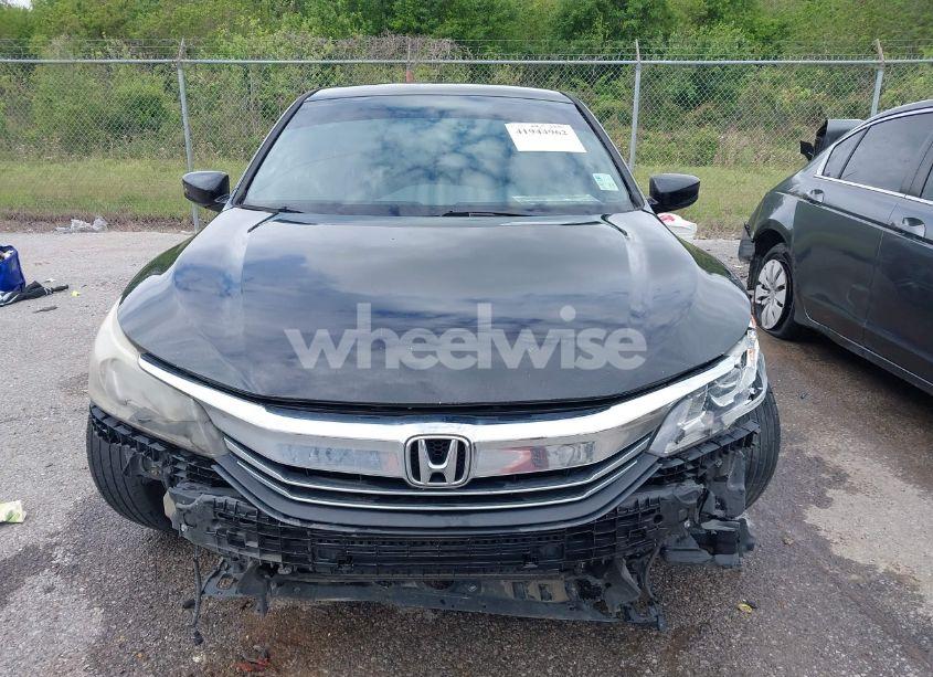 Photo 12 of 2017 Honda Accord SPORT SE (VIN 1HGCR2F1XHA303776)