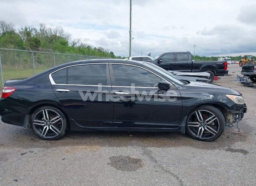 Photo 13 of 2017 Honda Accord SPORT SE (VIN 1HGCR2F1XHA303776)