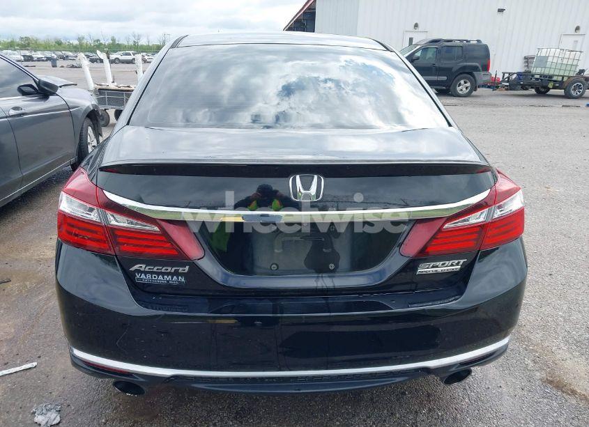 Photo 16 of 2017 Honda Accord SPORT SE (VIN 1HGCR2F1XHA303776)
