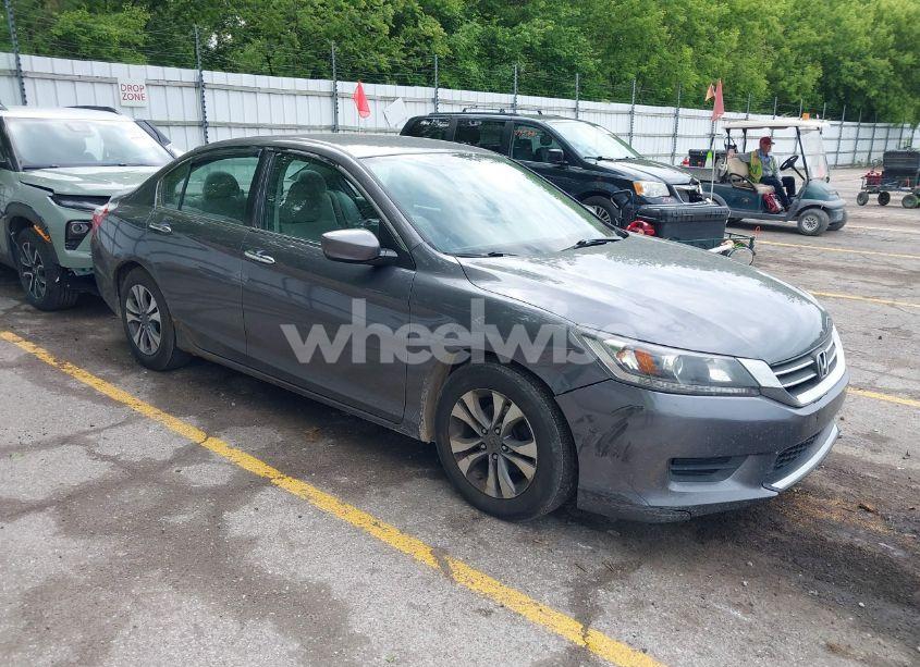 2013 Honda Accord LX (VIN 1HGCR2F30DA002302) main photo