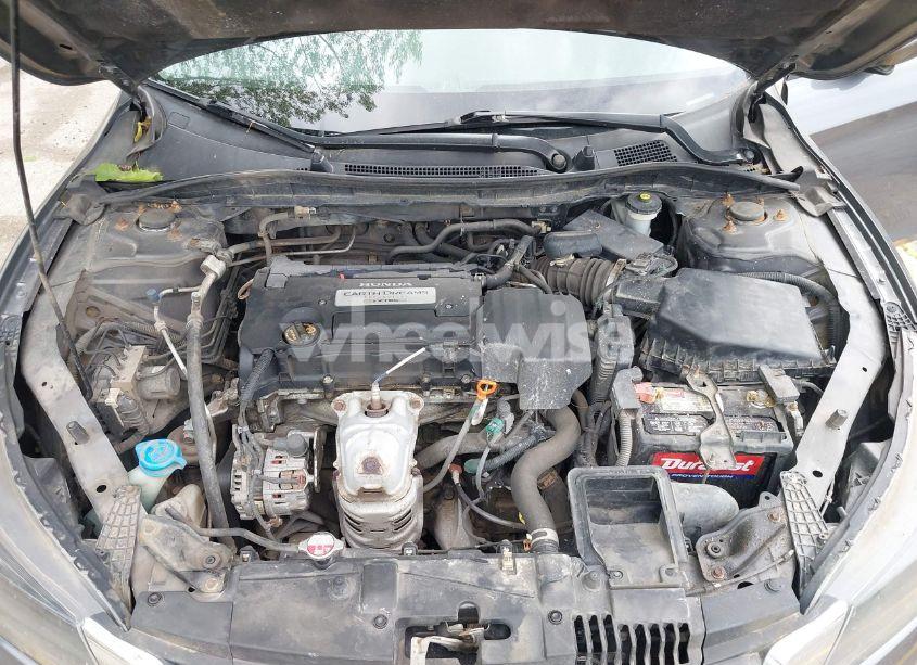 Photo 10 of 2013 Honda Accord LX (VIN 1HGCR2F30DA002302)