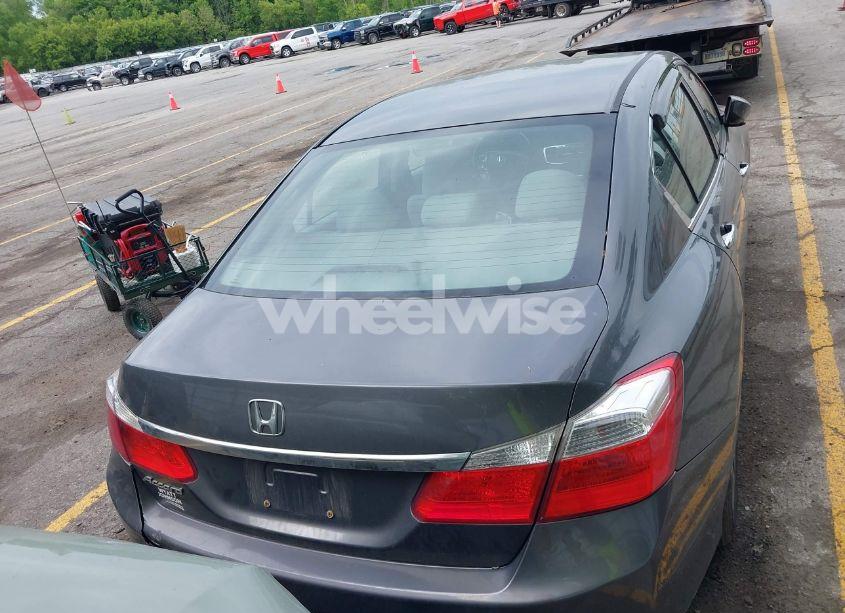 Photo 16 of 2013 Honda Accord LX (VIN 1HGCR2F30DA002302)