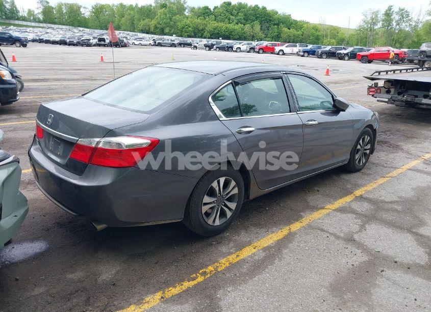 Photo 4 of 2013 Honda Accord LX (VIN 1HGCR2F30DA002302)