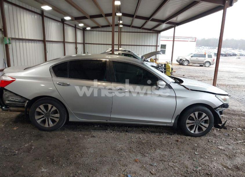 Photo 13 of 2013 Honda Accord LX (VIN 1HGCR2F30DA007502)