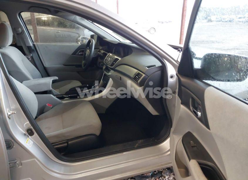 Photo 5 of 2013 Honda Accord LX (VIN 1HGCR2F30DA007502)