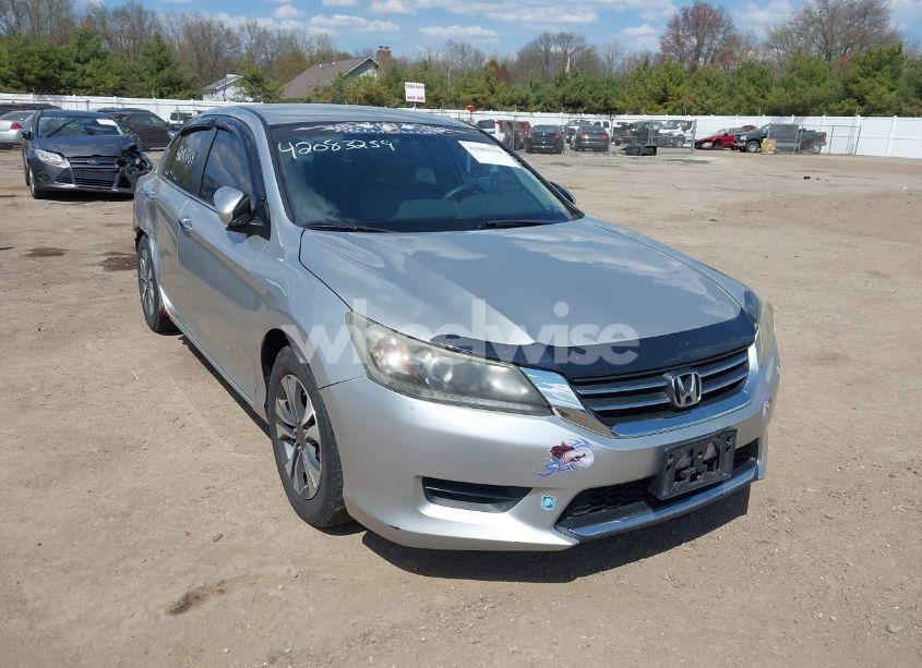 2013 Honda Accord LX (VIN 1HGCR2F30DA010304) main photo