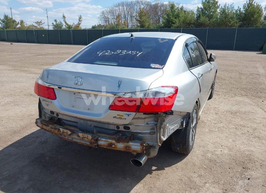 Photo 4 of 2013 Honda Accord LX (VIN 1HGCR2F30DA010304)