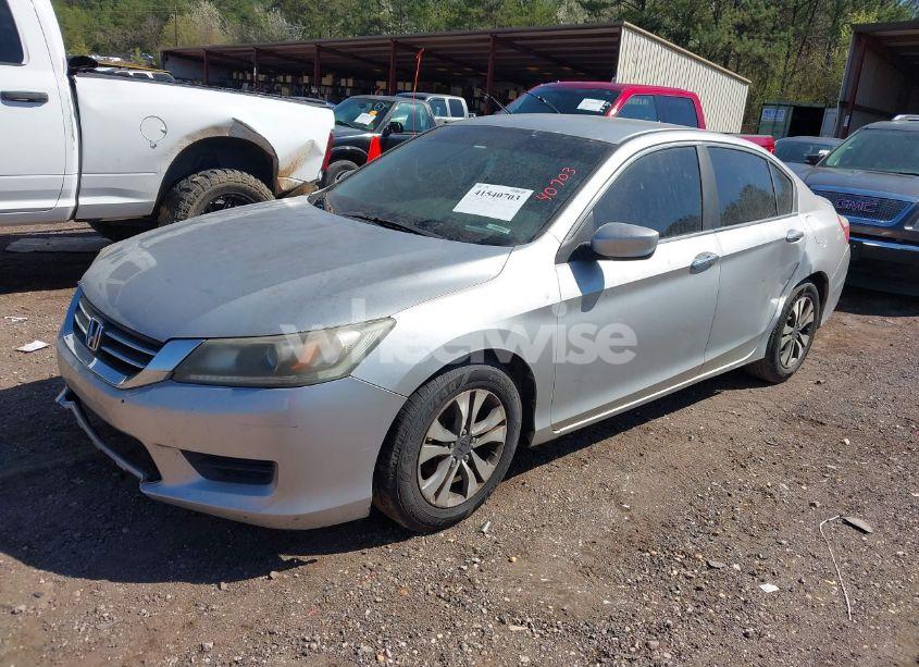 Photo 2 of 2013 Honda Accord LX (VIN 1HGCR2F30DA051113)