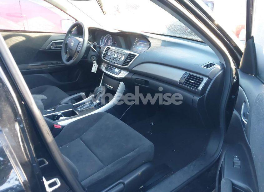 Photo 5 of 2013 Honda Accord LX (VIN 1HGCR2F30DA072320)