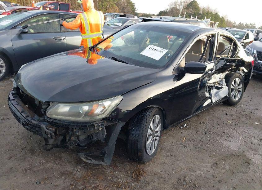 Photo 2 of 2013 Honda Accord LX (VIN 1HGCR2F30DA100245)