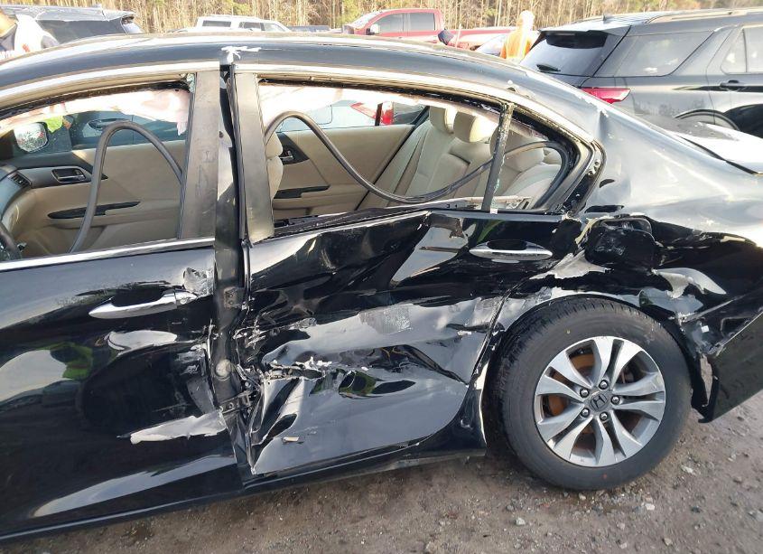 Photo 6 of 2013 Honda Accord LX (VIN 1HGCR2F30DA100245)