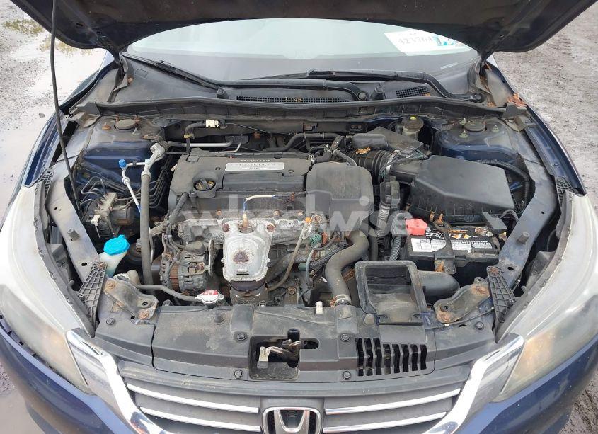 Photo 10 of 2013 Honda Accord LX (VIN 1HGCR2F30DA118826)