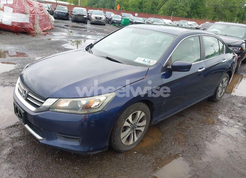 Photo 2 of 2013 Honda Accord LX (VIN 1HGCR2F30DA118826)