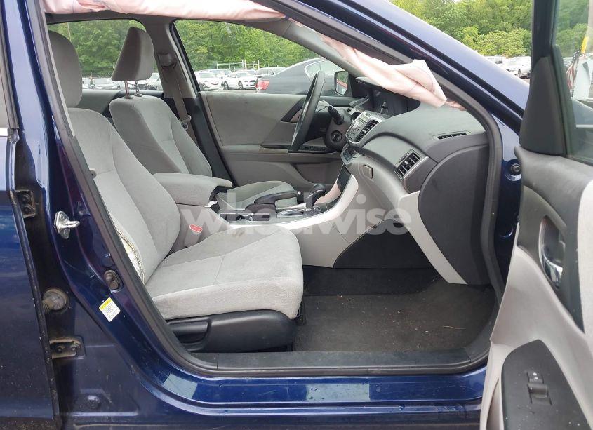 Photo 5 of 2013 Honda Accord LX (VIN 1HGCR2F30DA118826)