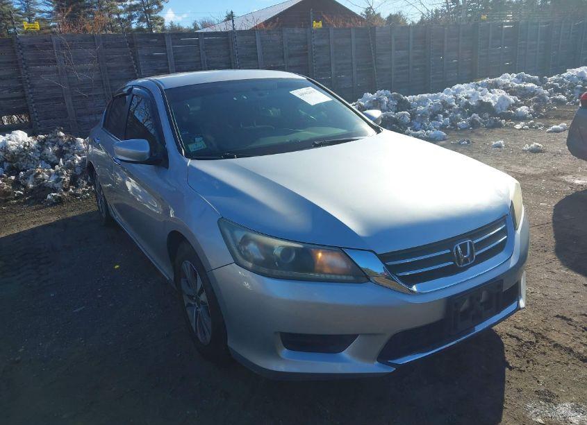 2013 Honda Accord LX (VIN 1HGCR2F30DA124786) main photo