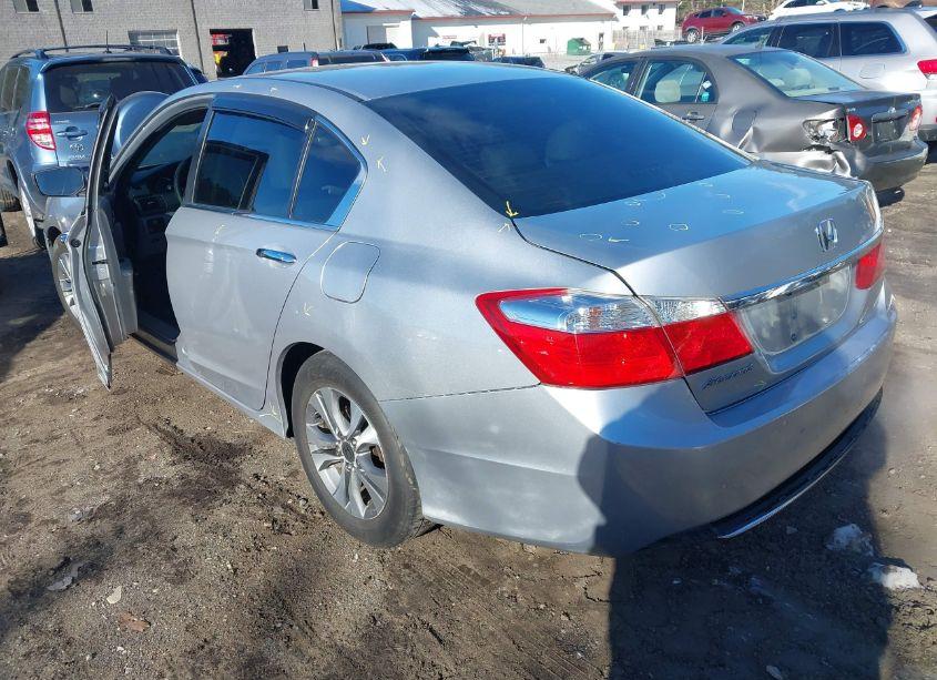 Photo 3 of 2013 Honda Accord LX (VIN 1HGCR2F30DA124786)
