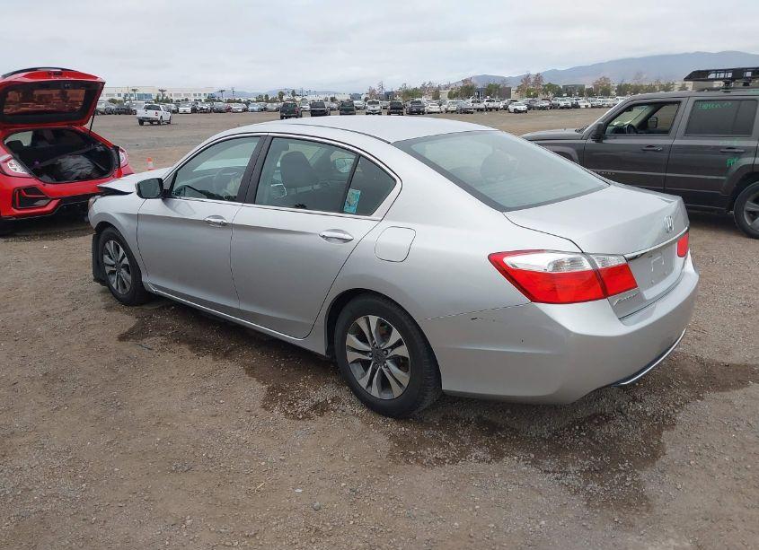 Photo 3 of 2013 Honda Accord LX (VIN 1HGCR2F30DA126263)