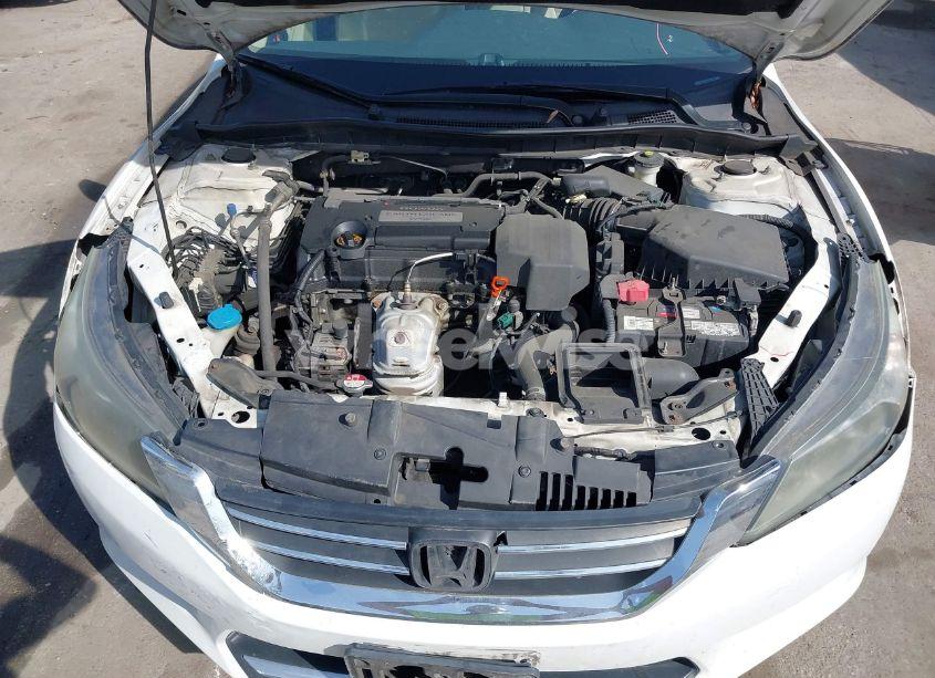 Photo 10 of 2013 Honda Accord LX (VIN 1HGCR2F30DA133200)