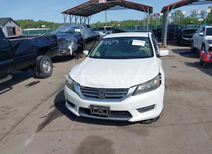 Photo 12 of 2013 Honda Accord LX (VIN 1HGCR2F30DA133200)
