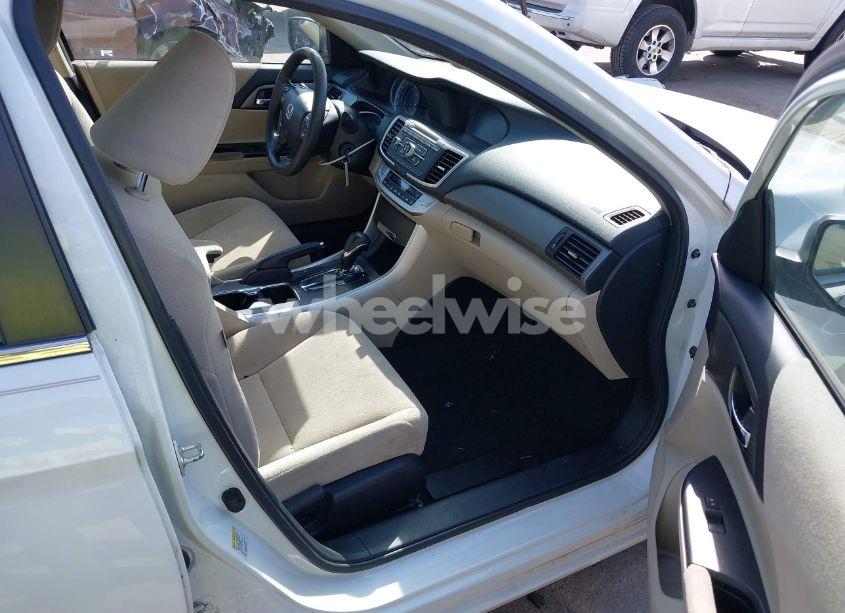 Photo 5 of 2013 Honda Accord LX (VIN 1HGCR2F30DA133200)