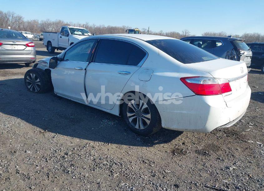 Photo 3 of 2013 Honda Accord LX (VIN 1HGCR2F30DA138378)