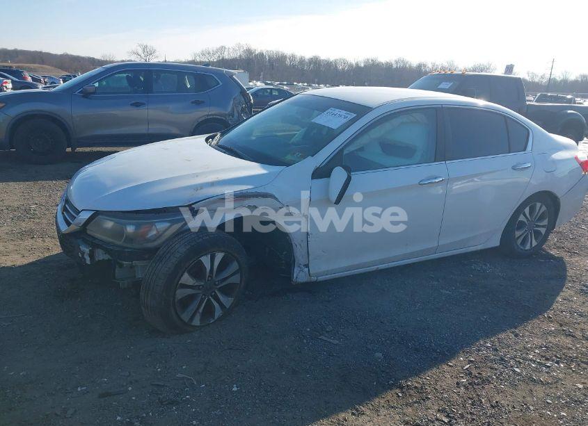 Photo 6 of 2013 Honda Accord LX (VIN 1HGCR2F30DA138378)
