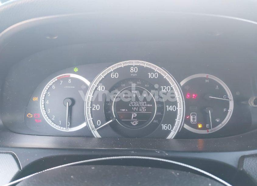 Photo 7 of 2013 Honda Accord LX (VIN 1HGCR2F30DA138378)