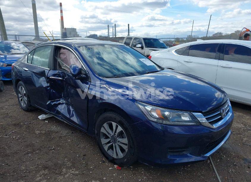 2013 Honda Accord LX (VIN 1HGCR2F30DA151647) main photo