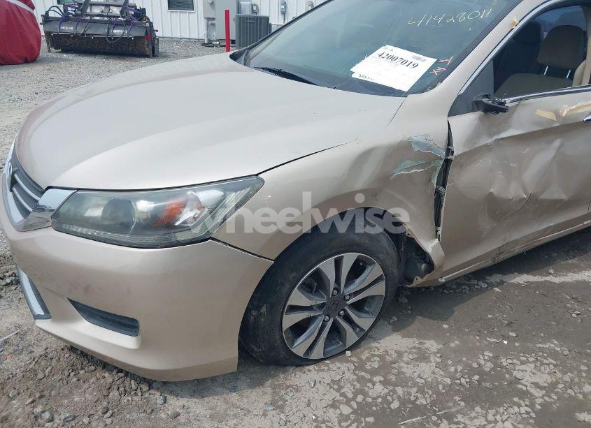 Photo 6 of 2013 Honda Accord LX (VIN 1HGCR2F30DA155567)