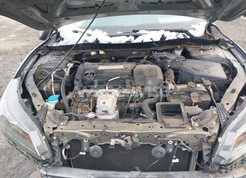Photo 10 of 2013 Honda Accord LX (VIN 1HGCR2F30DA158548)