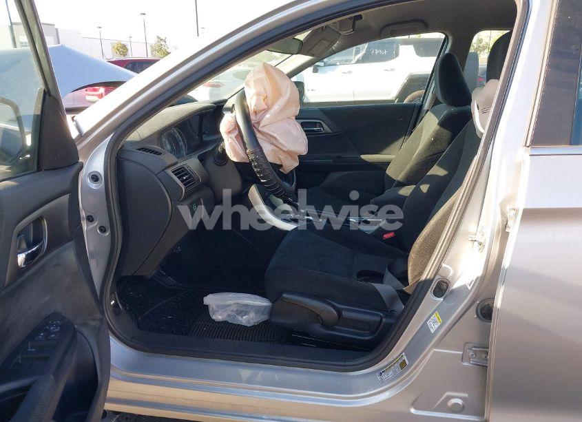 Photo 5 of 2013 Honda Accord LX (VIN 1HGCR2F30DA191338)