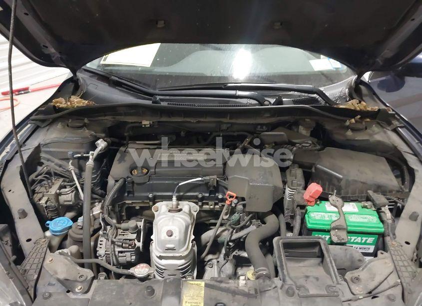 Photo 10 of 2013 Honda Accord LX (VIN 1HGCR2F30DA210776)