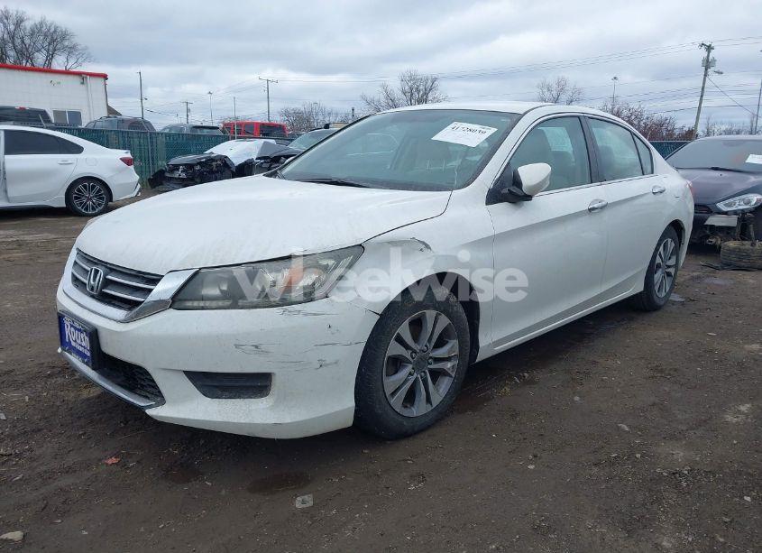 Photo 2 of 2013 Honda Accord LX (VIN 1HGCR2F30DA226539)