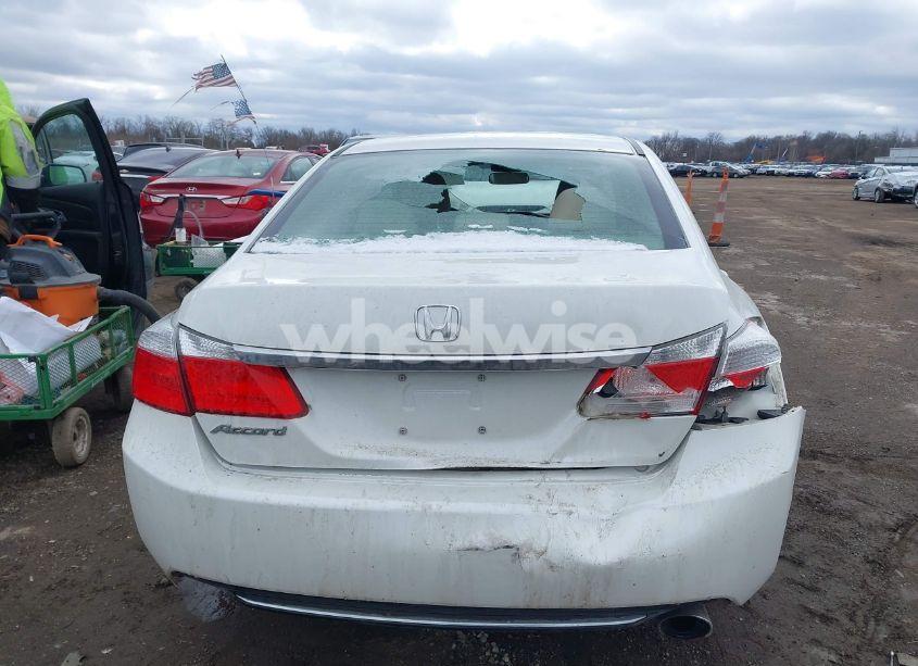 Photo 6 of 2013 Honda Accord LX (VIN 1HGCR2F30DA226539)
