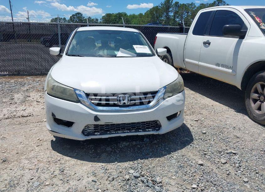 Photo 12 of 2013 Honda Accord LX (VIN 1HGCR2F30DA244667)