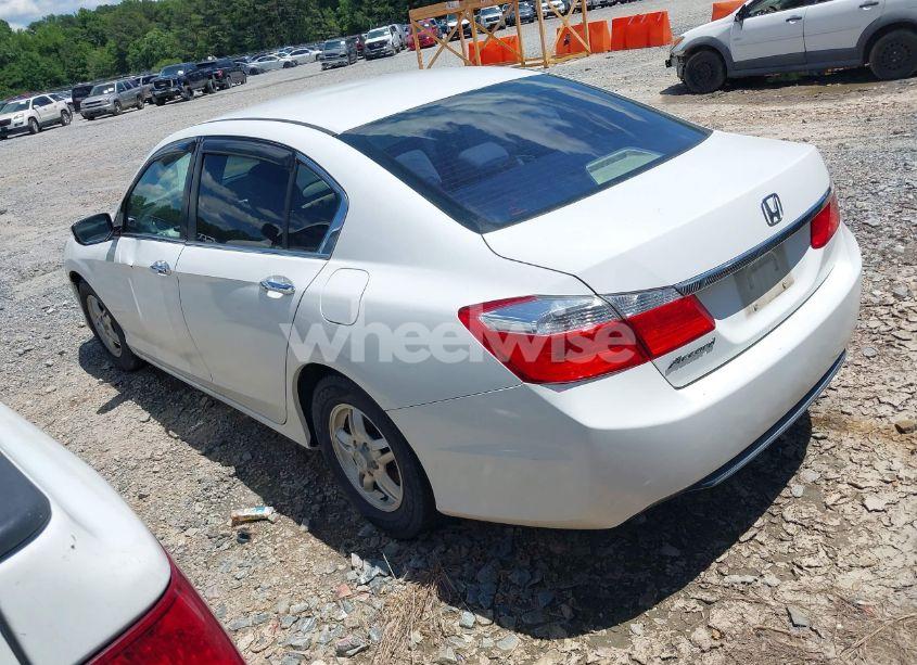 Photo 3 of 2013 Honda Accord LX (VIN 1HGCR2F30DA244667)