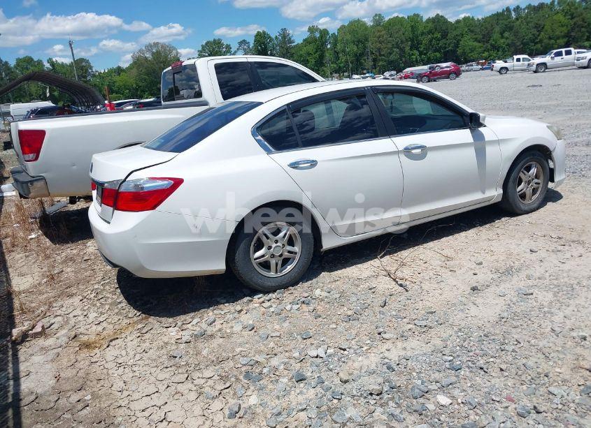 Photo 4 of 2013 Honda Accord LX (VIN 1HGCR2F30DA244667)