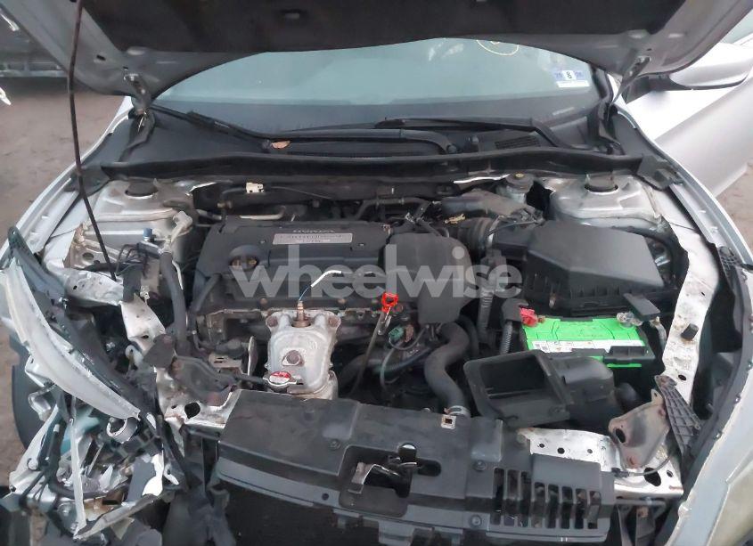 Photo 10 of 2013 Honda Accord LX (VIN 1HGCR2F30DA262621)